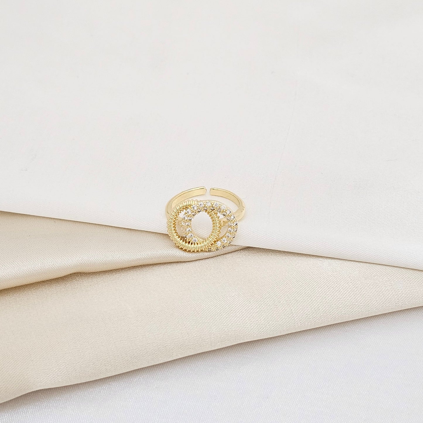 ANILLO DOBLE AROS CON CIRCONES DORADO RF K5921