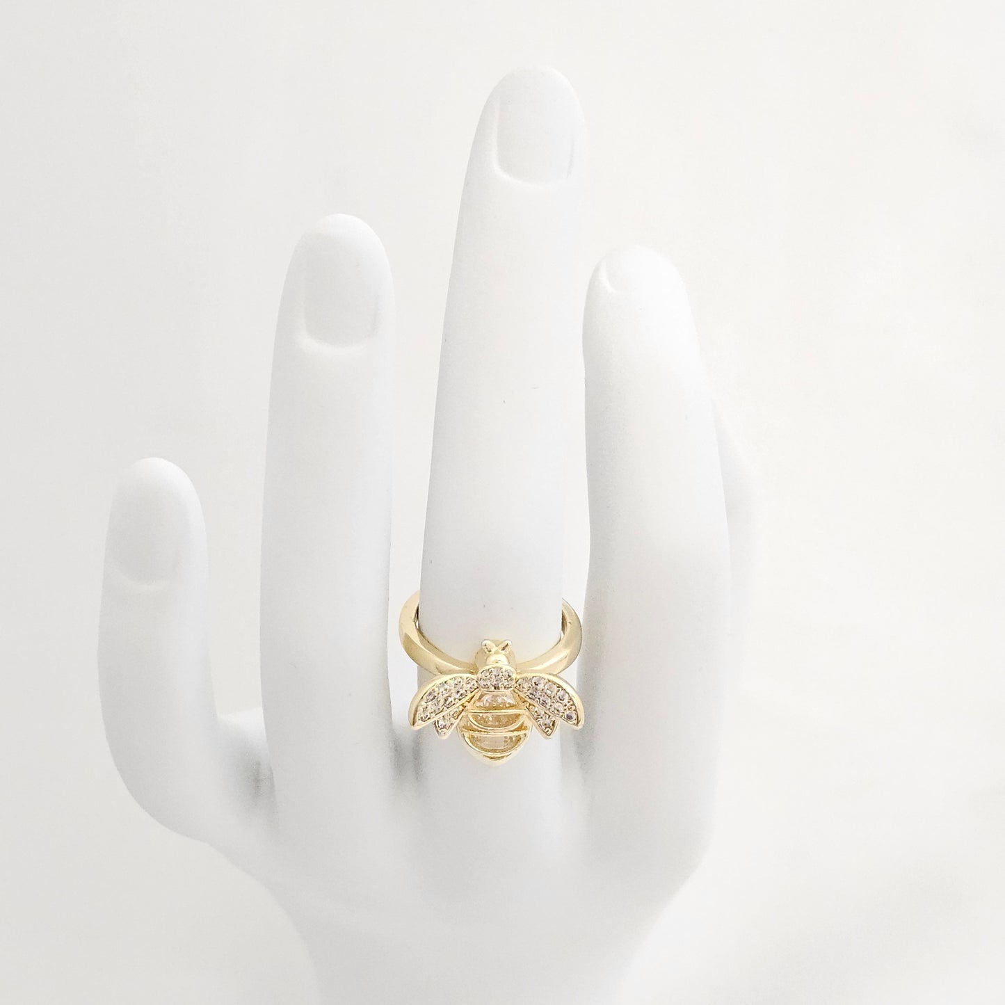 ANILLO ABEJA PEQUEÑA CIRCONES DORADO RF K6518