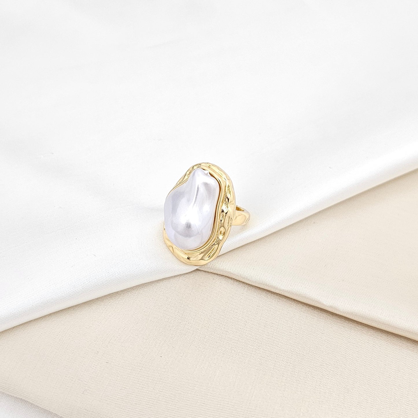 ANILLO DORADO PERLA GRANDE RF K6599