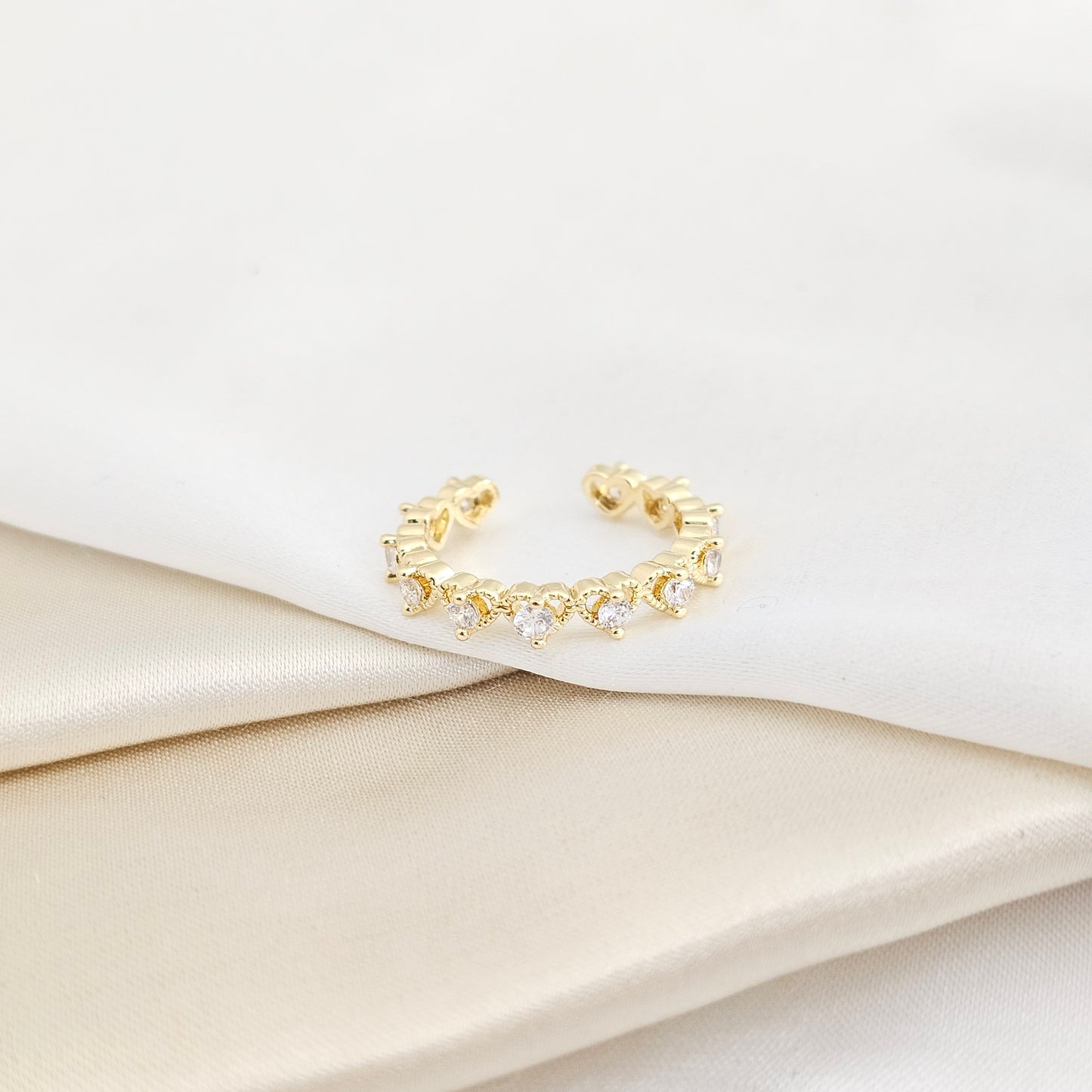 ANILLO MINI CORAZONES DORADO CON CIRCONES REDONDOS RF K7851