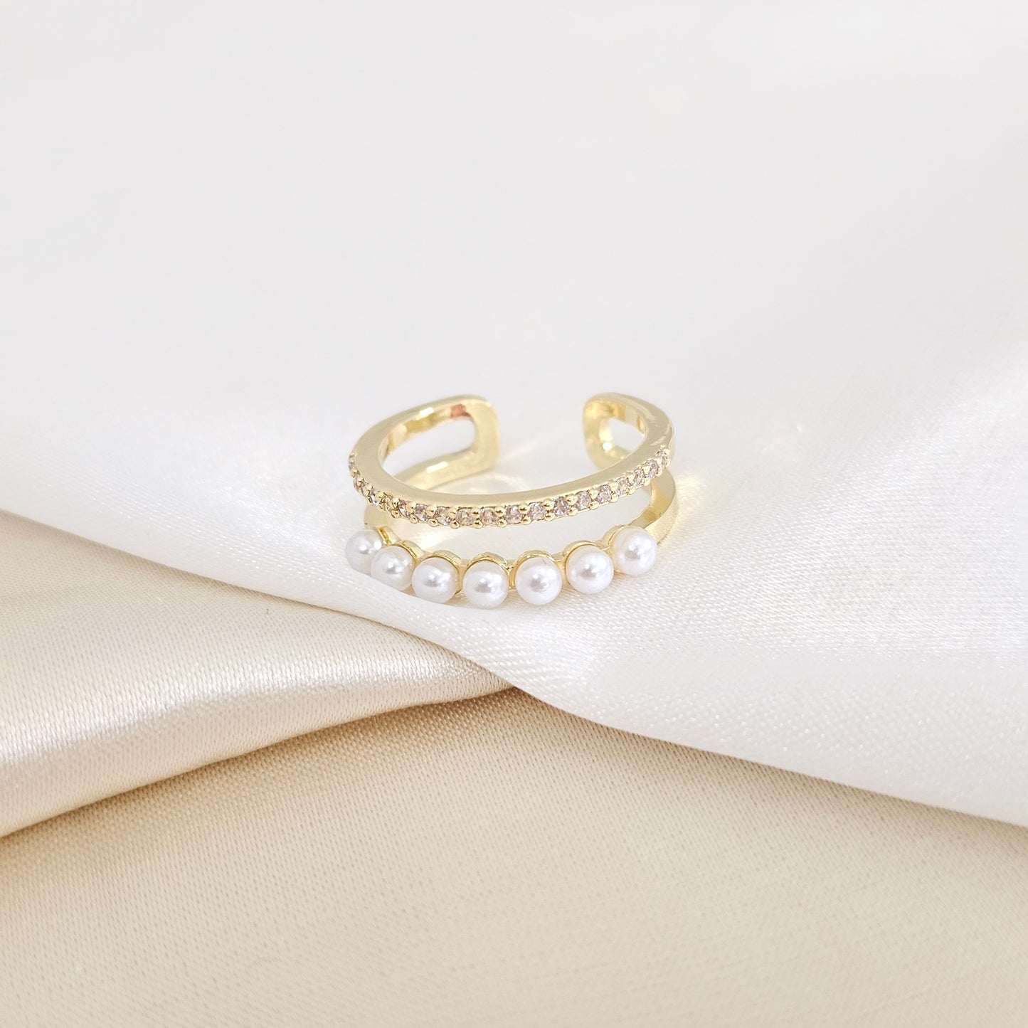 ANILLO DOBLE LISO DORADO CON SIETE PERLAS RF K7945