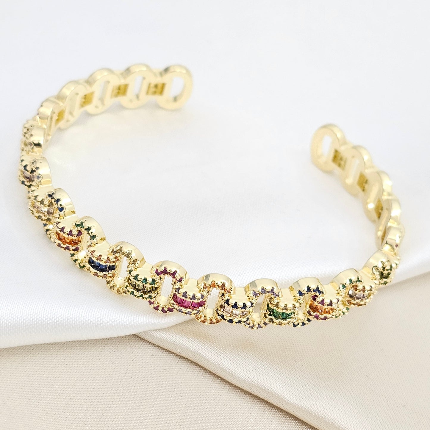 BRAZALETE AROS CONTINUOS DORADO CIRCONES COLORES RF K6595
