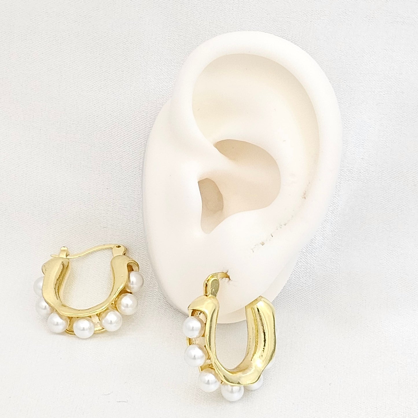 CANDONGA LISA DORADO CON SIETE PERLAS RF K7216