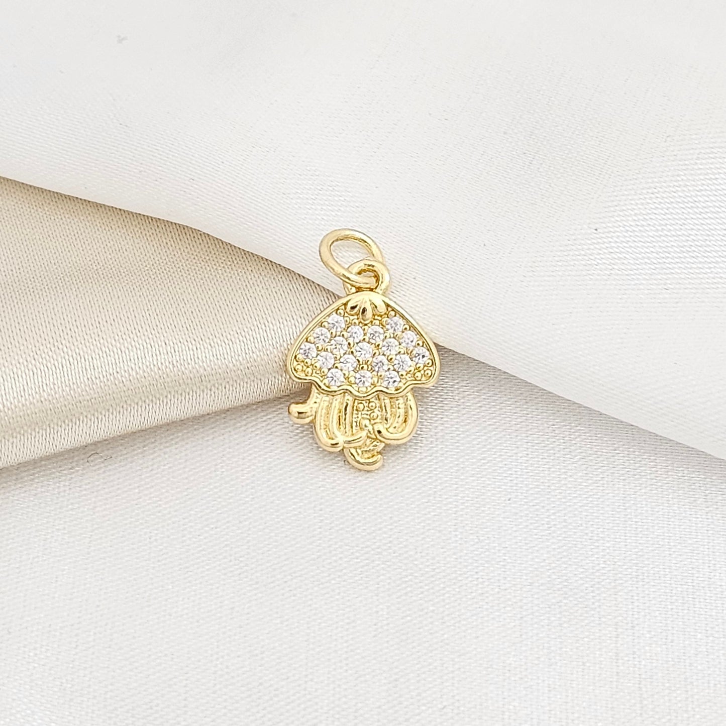 DIJE MEDUSA CIRCONES DORADO RF K5498