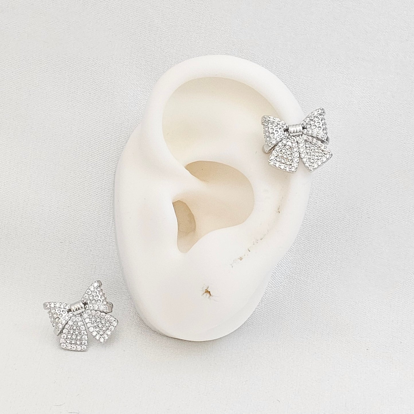 EARCUFF MOÑO PLATEADO CON CIRCONES RF K7213
