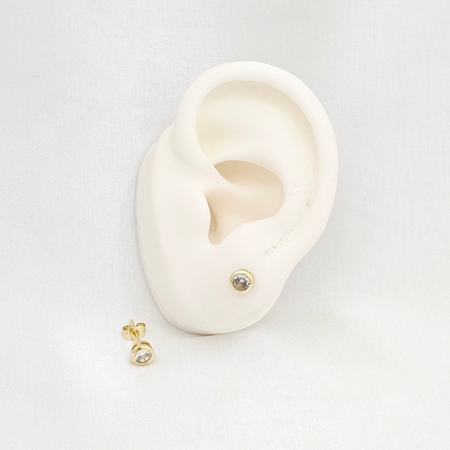 TOPO CIRCON REDONDO 6MMD DORADO RF K6609