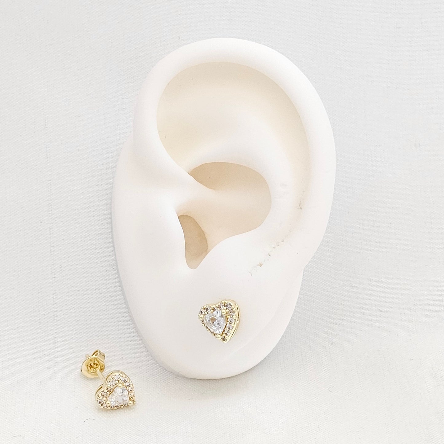 TOPO MINI CIRCON DE CORAZON DORADO RF K7259