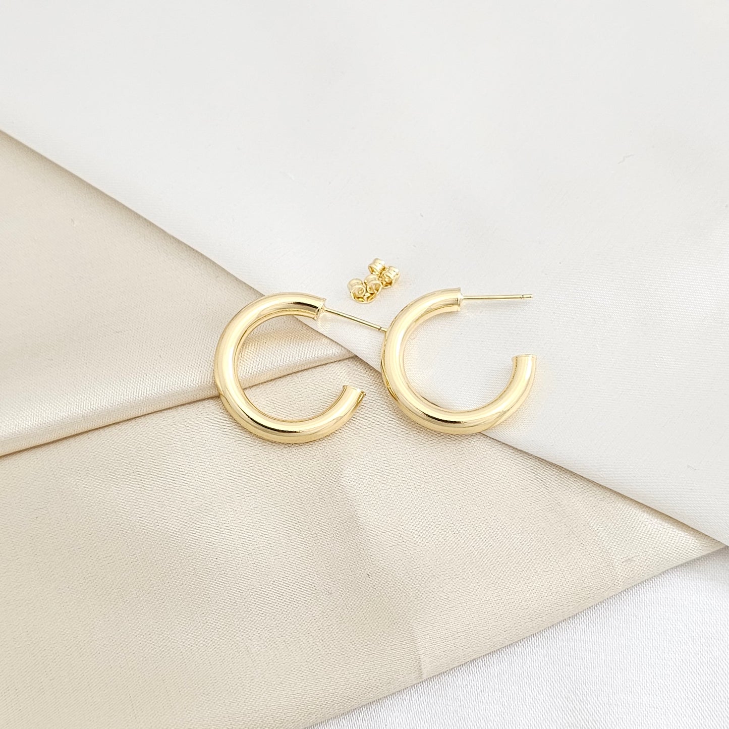 TOPO ELEGANTE LISO MEDIANO DORADO RF K7823
