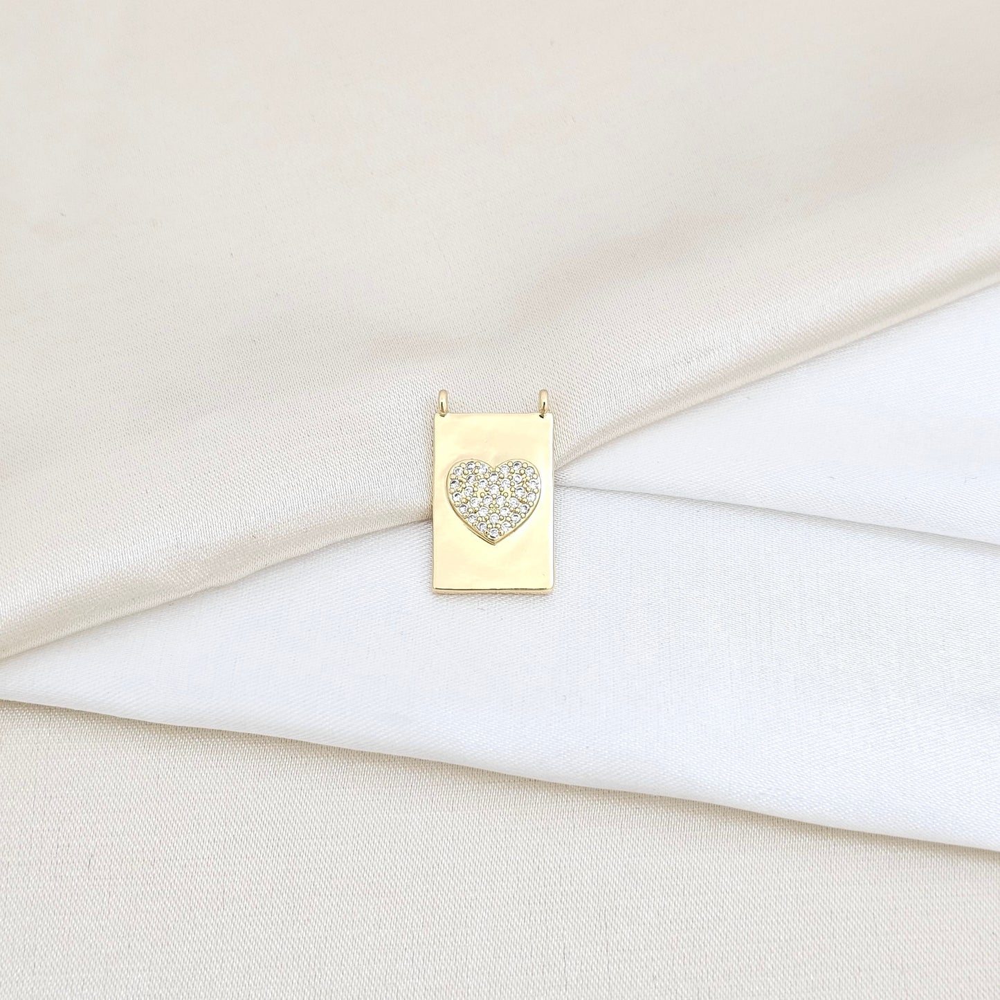 DIJE CUADRO DORADO CON CORAZON Y CIRCONES RF K5854