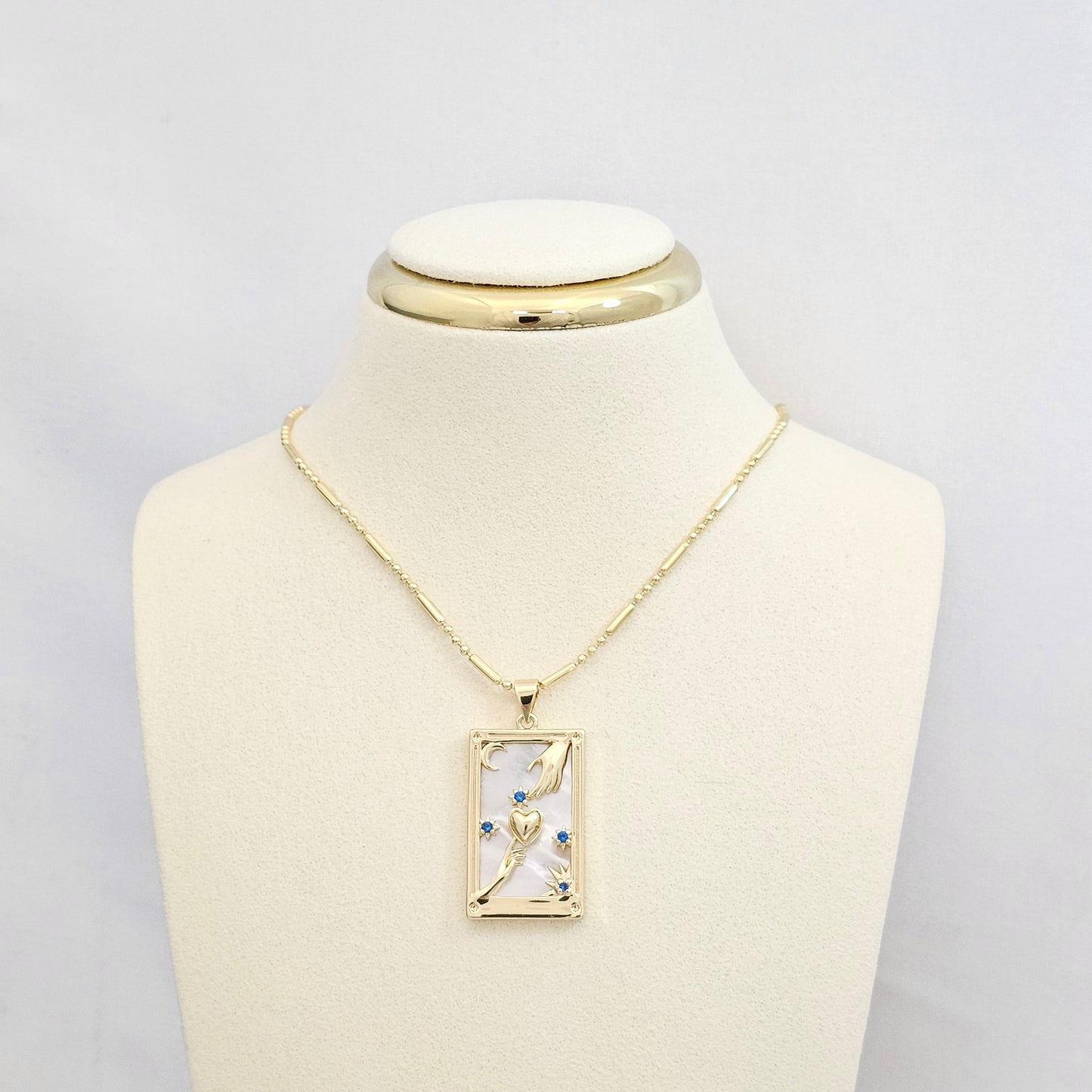 DIJE CUADRO GRANDE NACAR FLORES Y CORAZON DORADO RF K6563