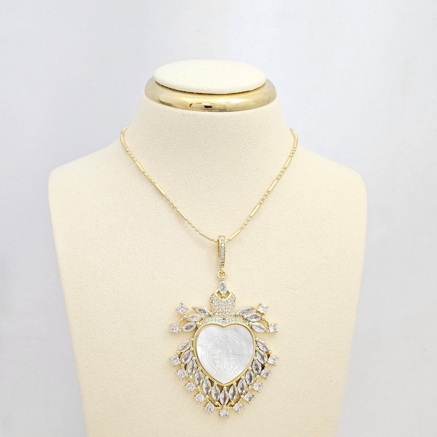 DIJE NACAR CORAZON VIRGEN MILAGROSA CIRCON DORADO RF K6578