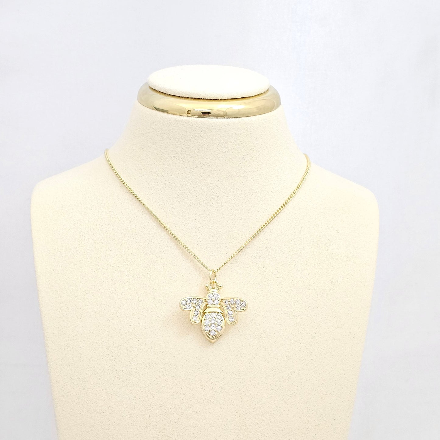 DIJE ABEJA REINA CIRCONES DORADO RF K6582