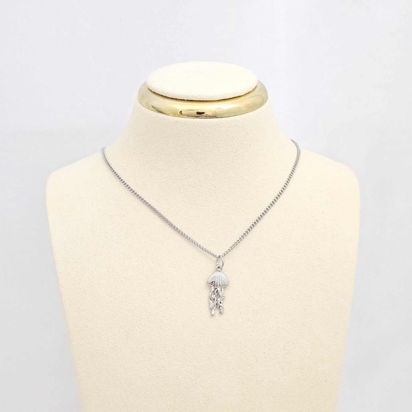 DIJE MEDUSA PEQUEÑA PLATEADO RF K6676