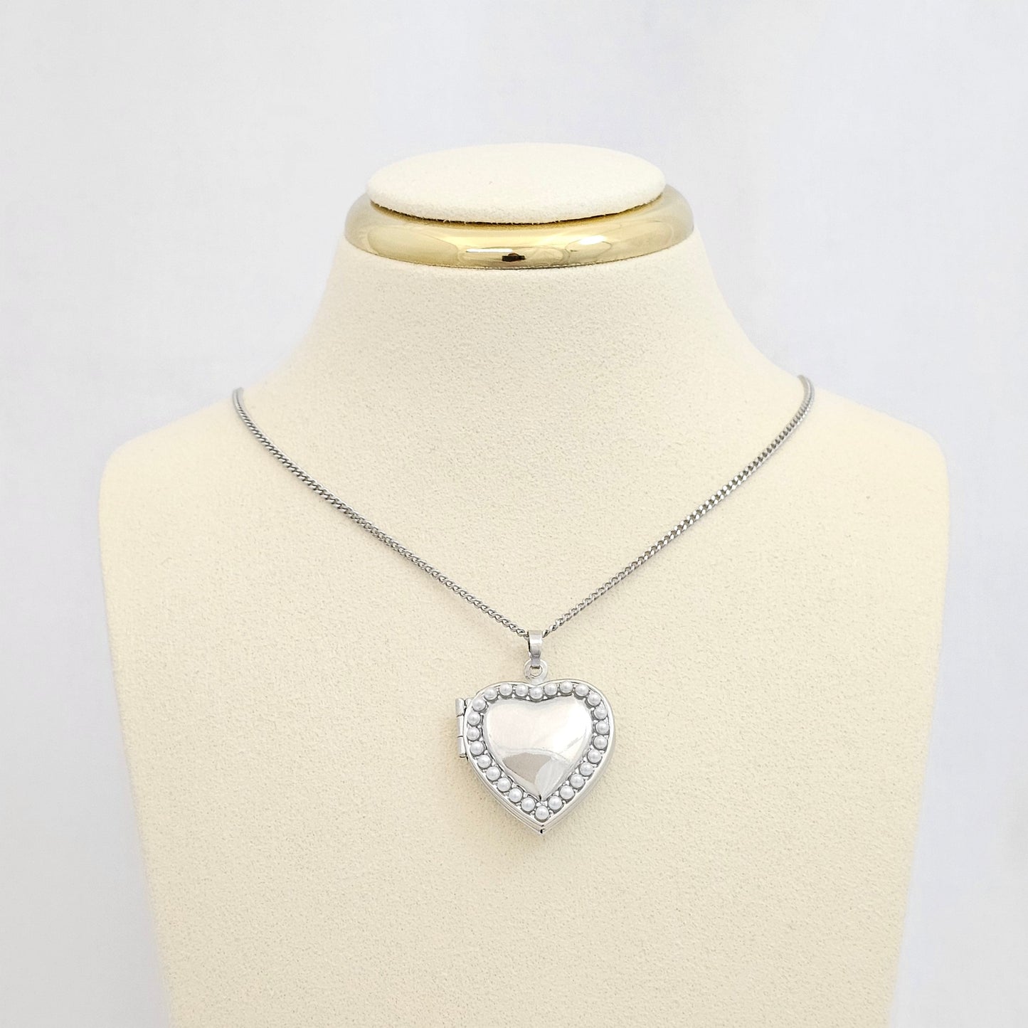 DIJE CORAZON RELICARIO PLATEADO CON PERLAS RF K6816
