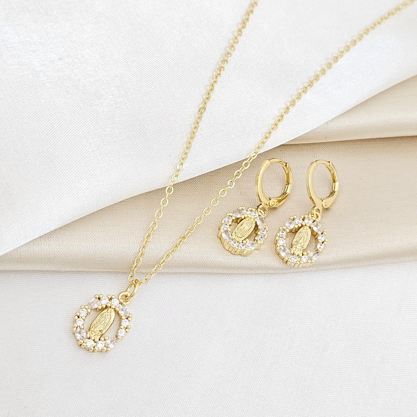 SET CADENA Y CANDONGA CIRCONES CON VIRGEN DORADO RF K6139