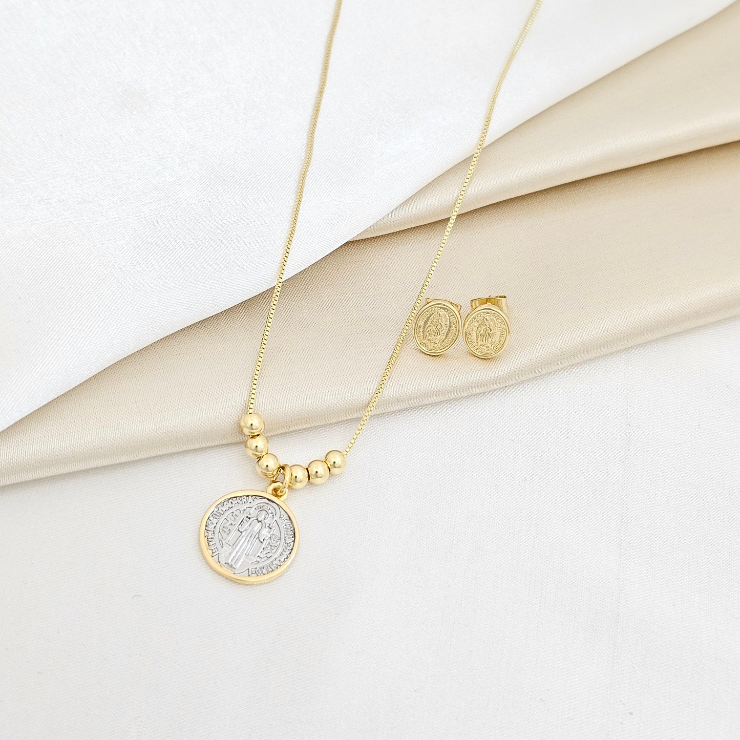 SET CADENA Y TOPO SAN BENITO DORADO Y PLATEADO RF K6203