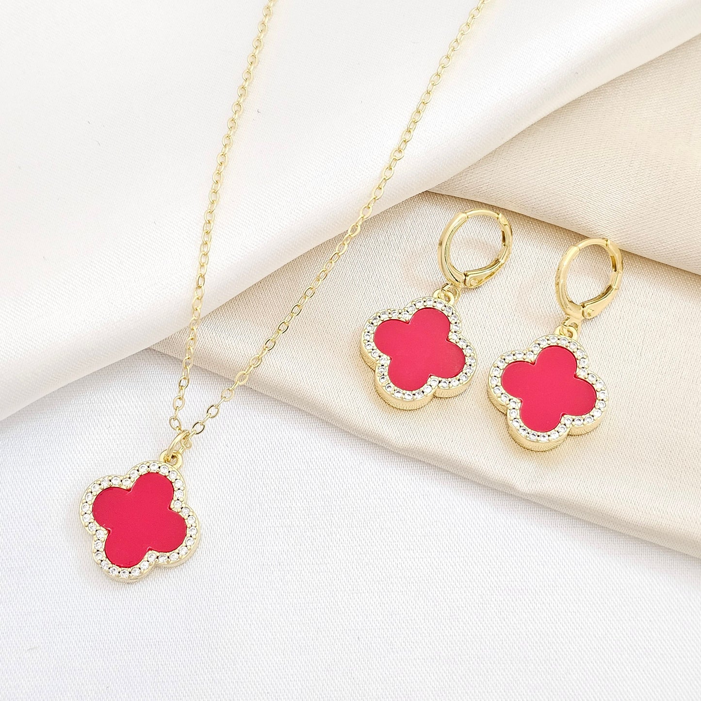 SET CADENA Y CANDONGA DORADO TREBOL ROJO RF K6241