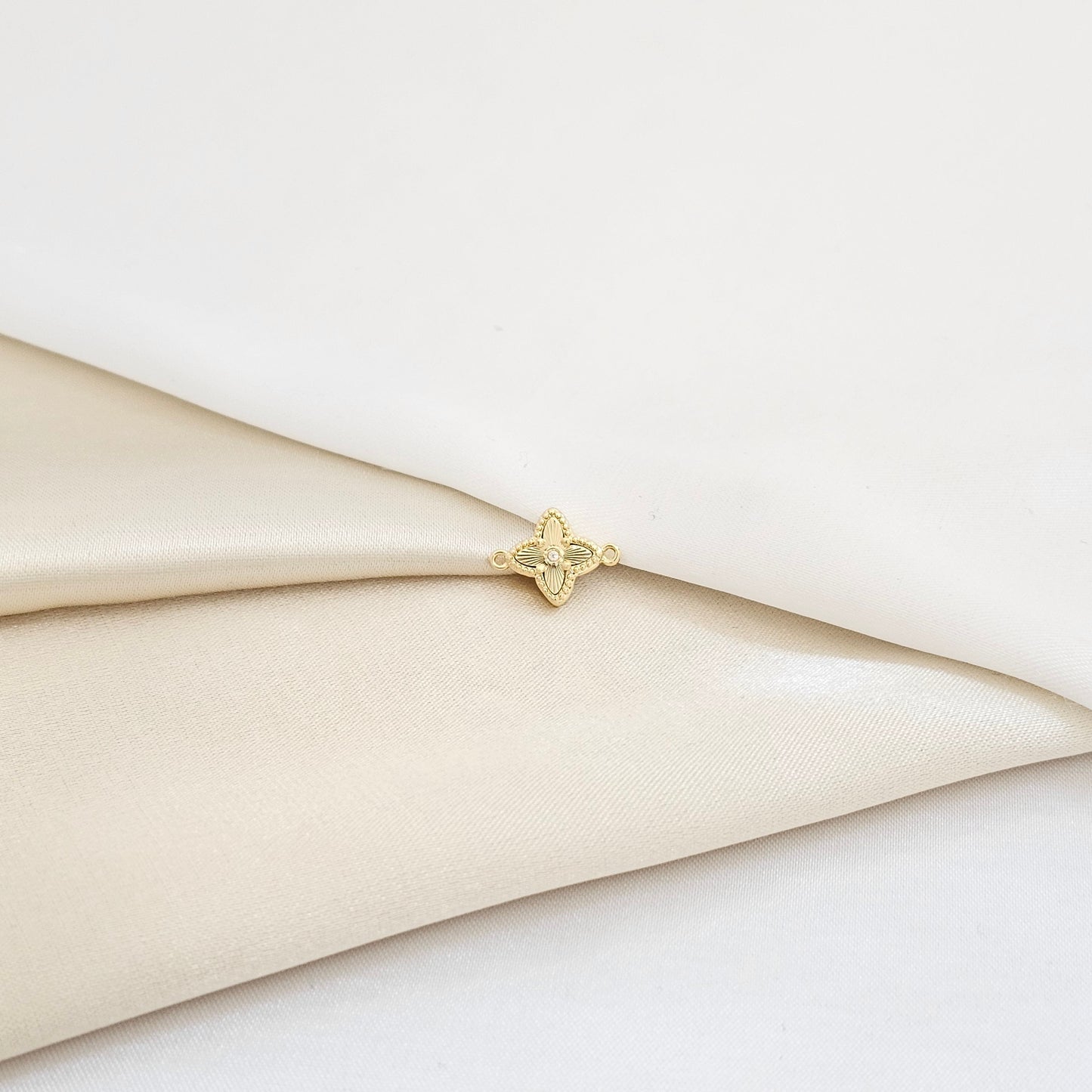 HERRAJE LOTTUS LAM 18K B/23376