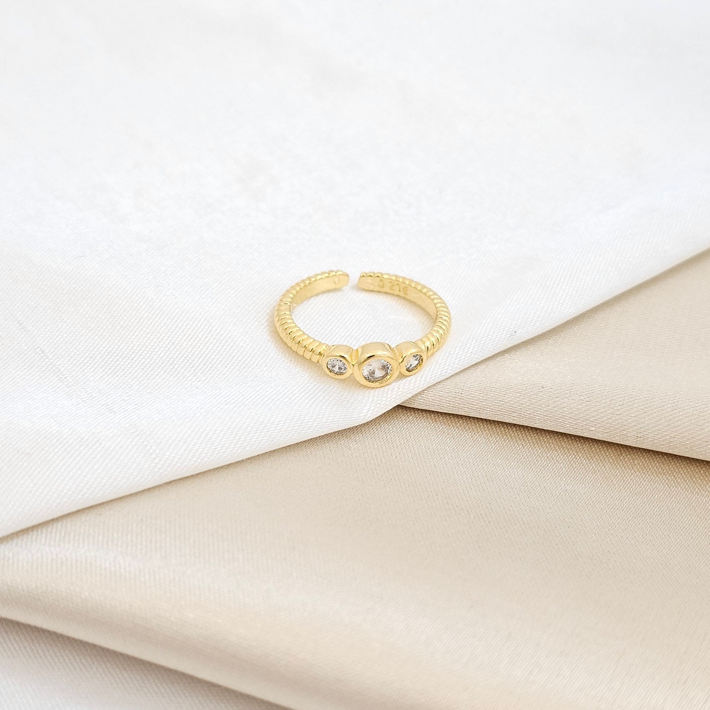 ANILLO RAYALTY AJUSTABLE LAM 18K RF 13052
