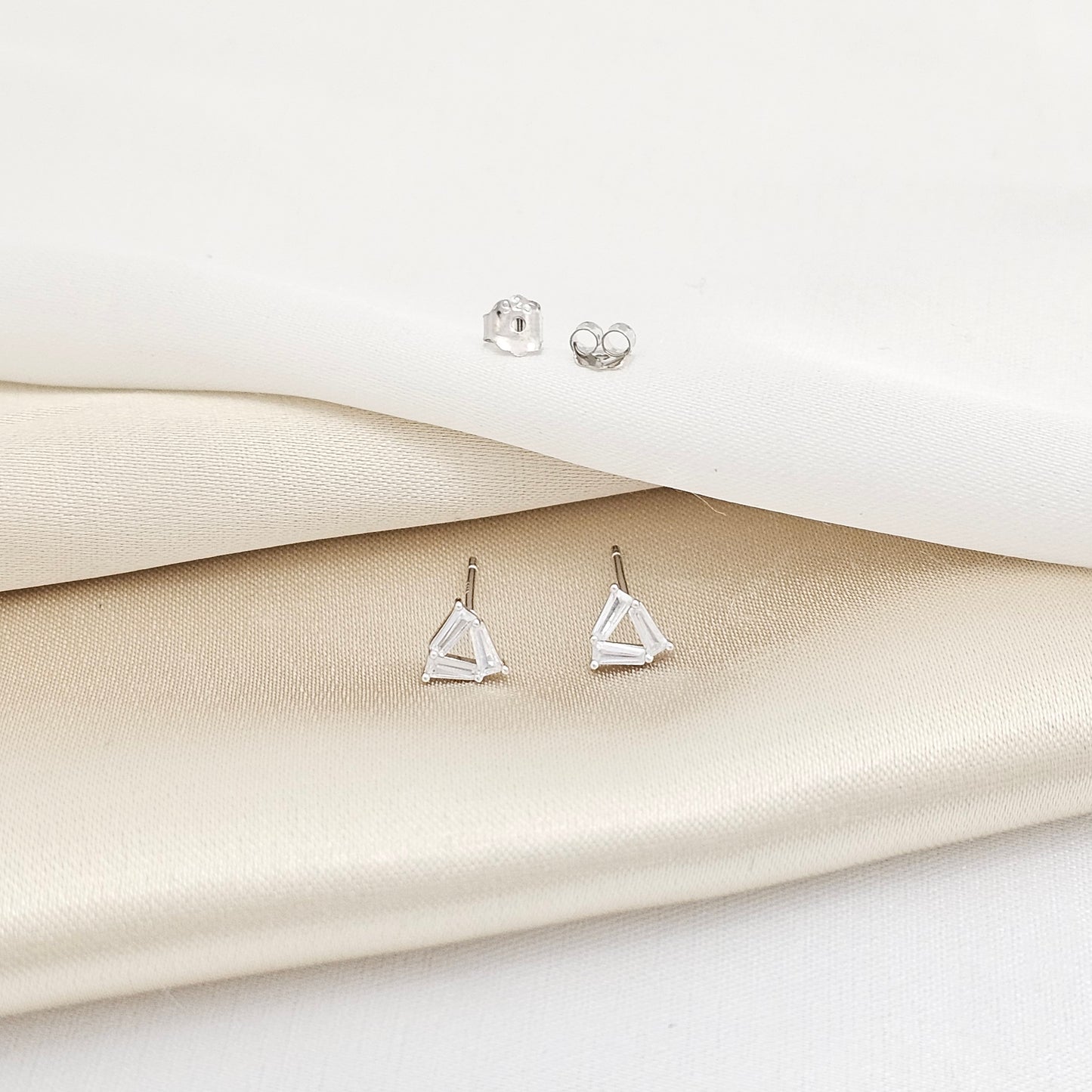 ARETE TOPO TRIANGLE CRYSTAL 4MM PLATA 925 B/S/30008/CONT