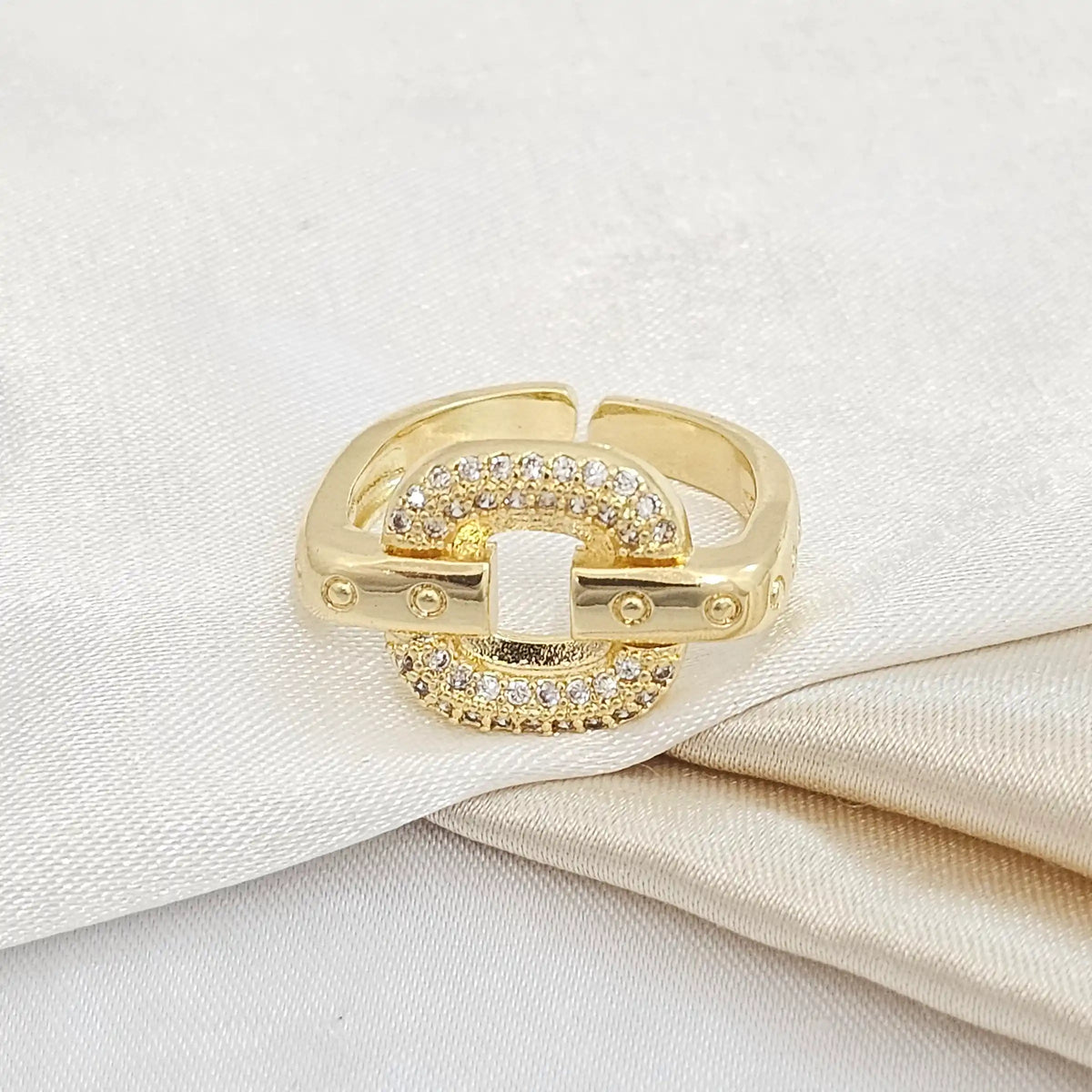 Anillo Cuadrado Con Aro Dorado Rf K5094
