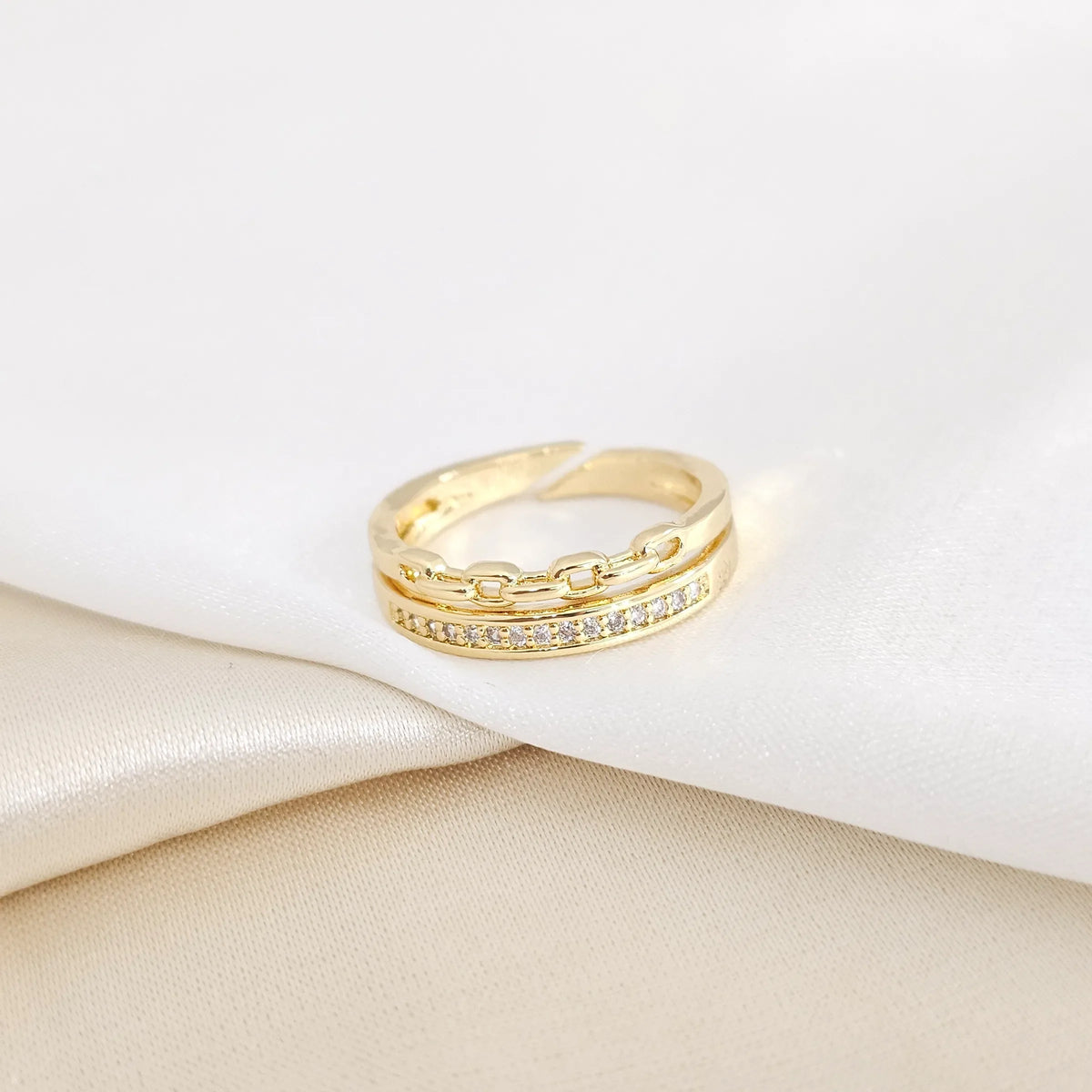 Anillo Doble Con Cadena Y Circones Dorado Rf K7946