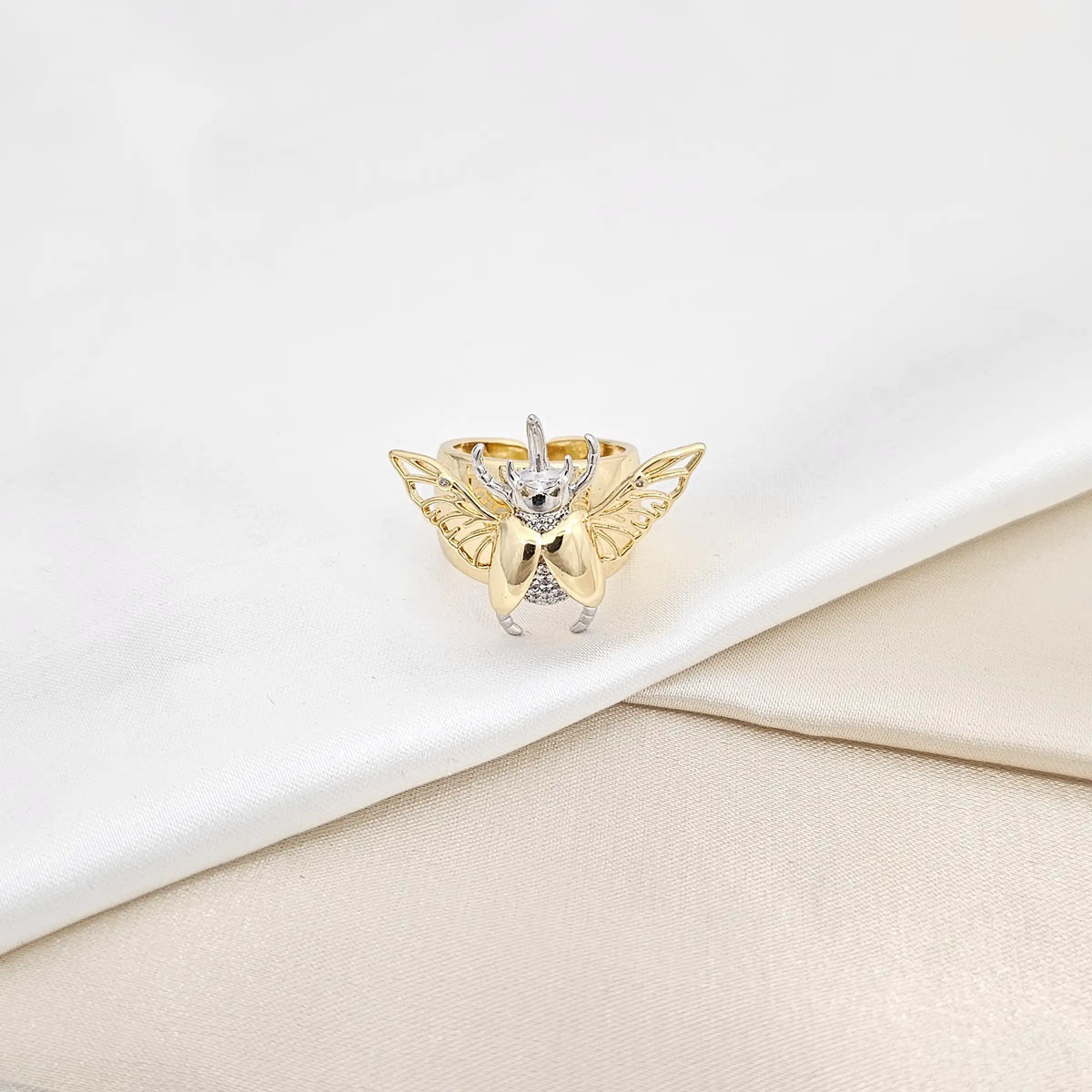 Anillo Escarabajo Dorado Y Plateado Rf K6704