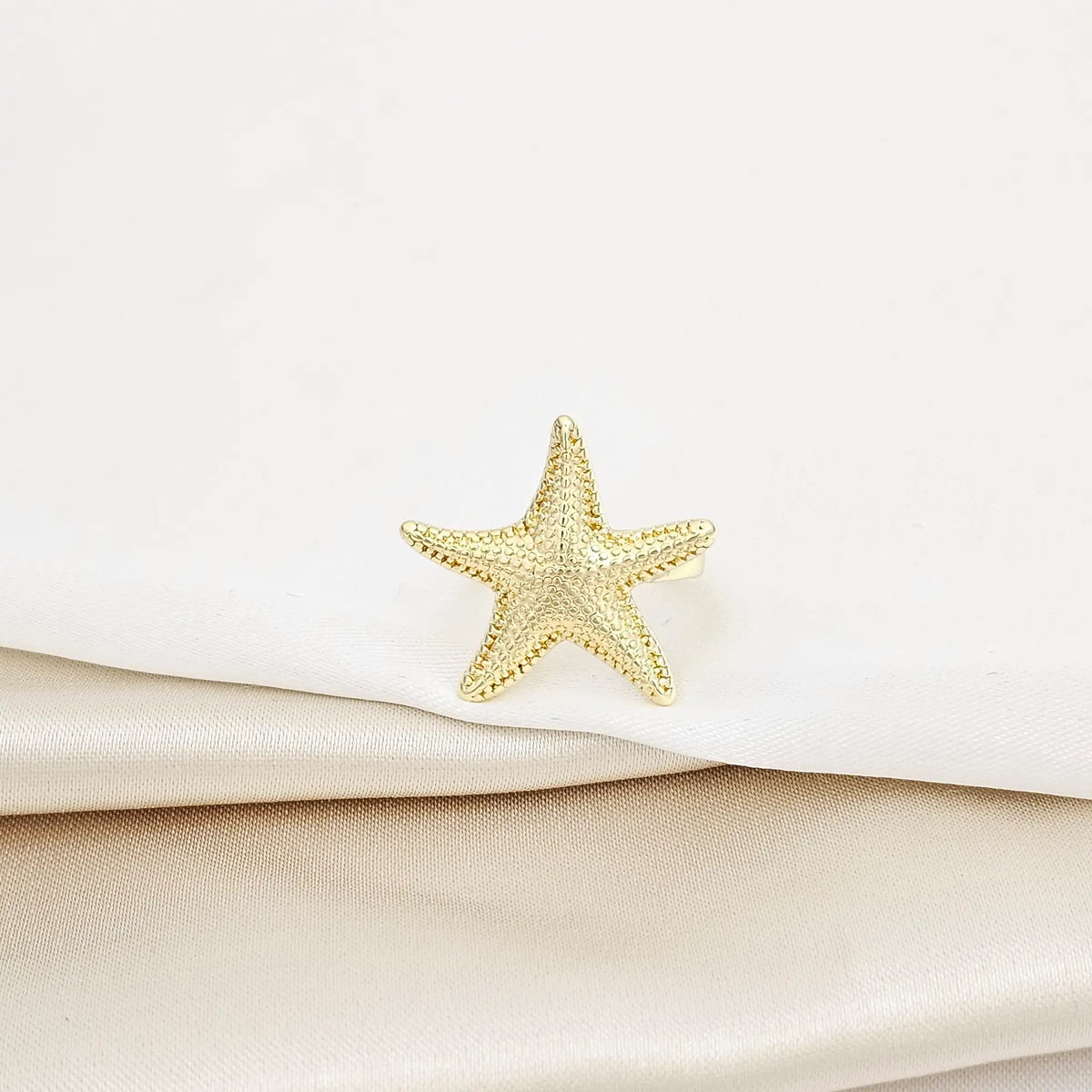 Anillo Estrella De Mar Dorado Rf K5782