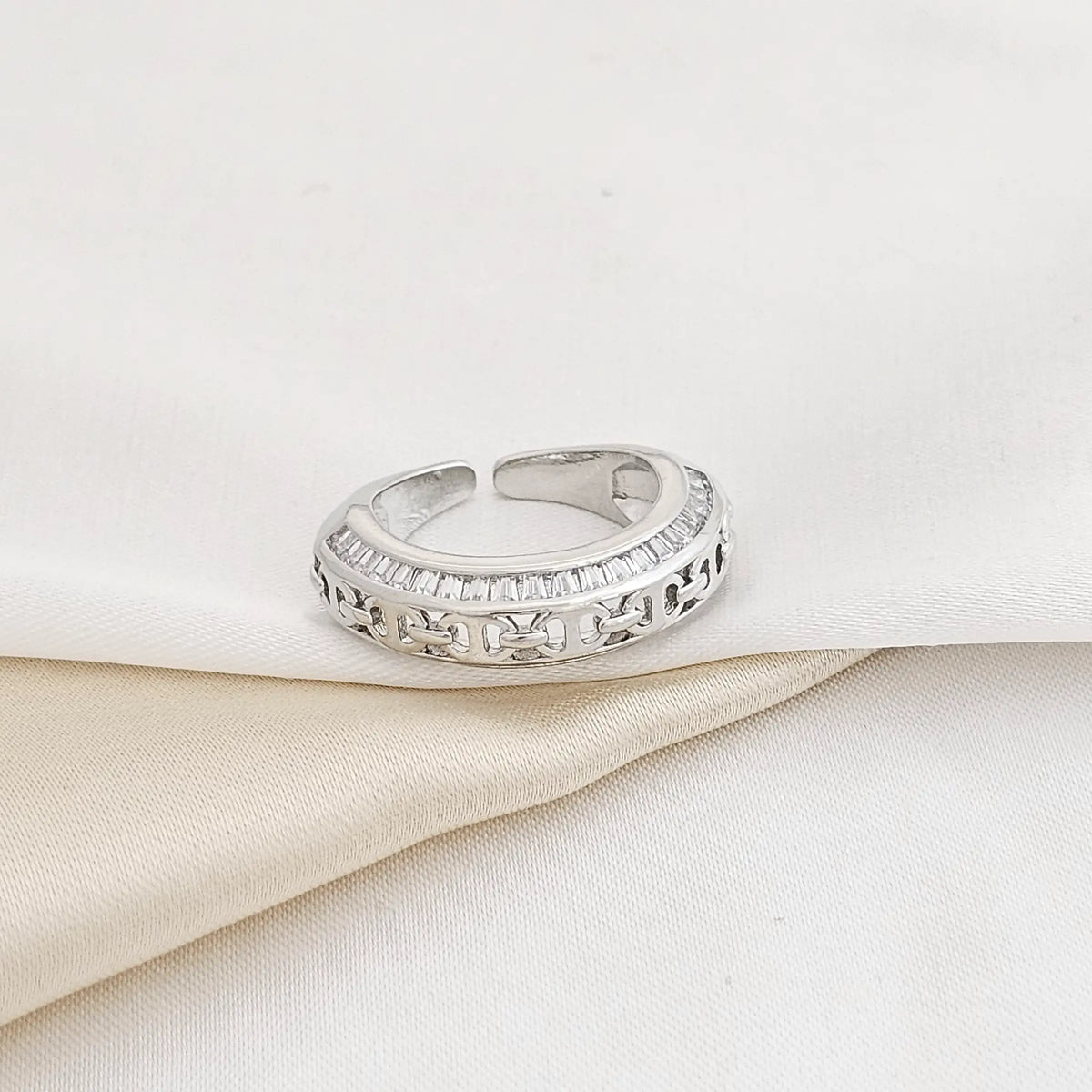 Anillo Gc Circones Plateado Rf K2466