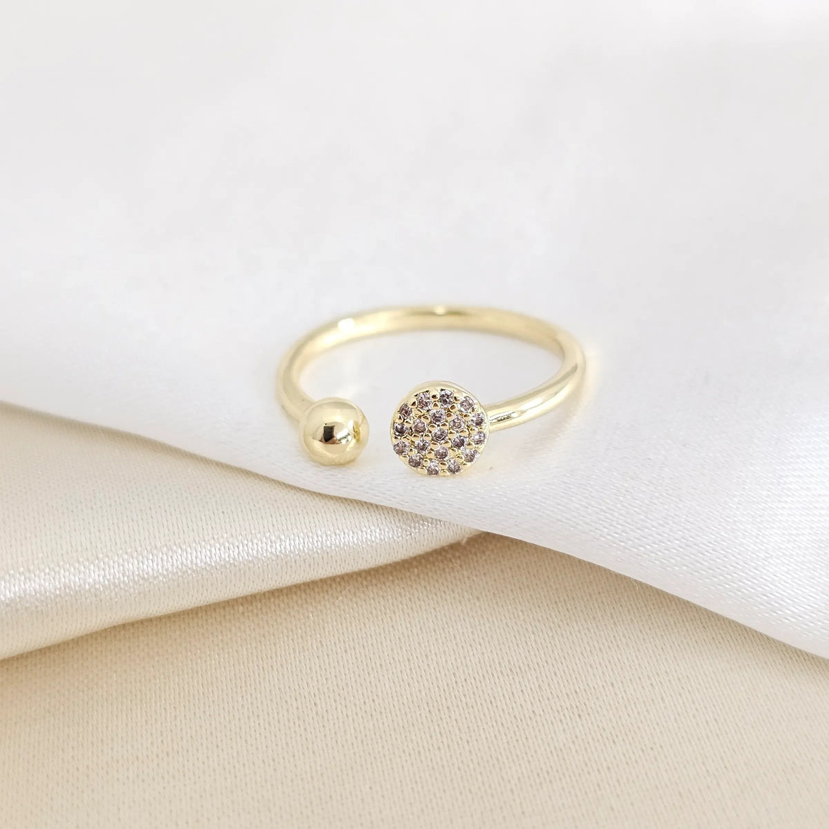 Anillo Liso Con Doble Circulo Circones Dorado Rf K7938