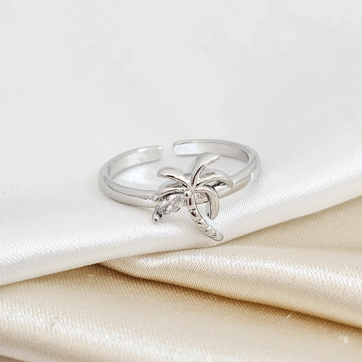 Anillo Palmera Con Circon Plateado Rf K4250