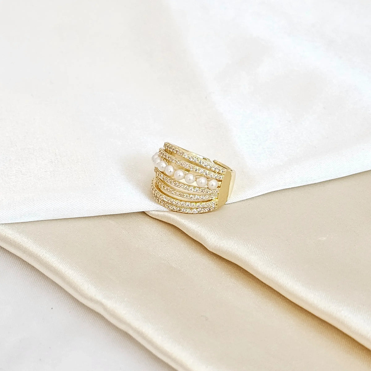 Anillo Perlas Y Circones Siete Lineas Dorado Rf K4437