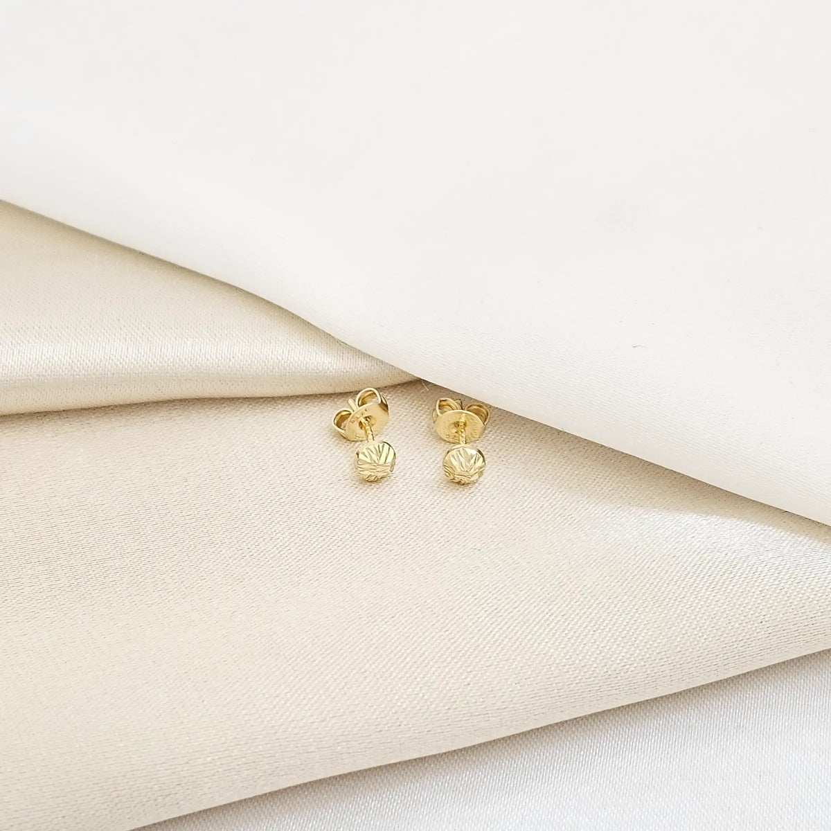Areta Topo Balin Italy 4Mm Lam 18K Rf 30404