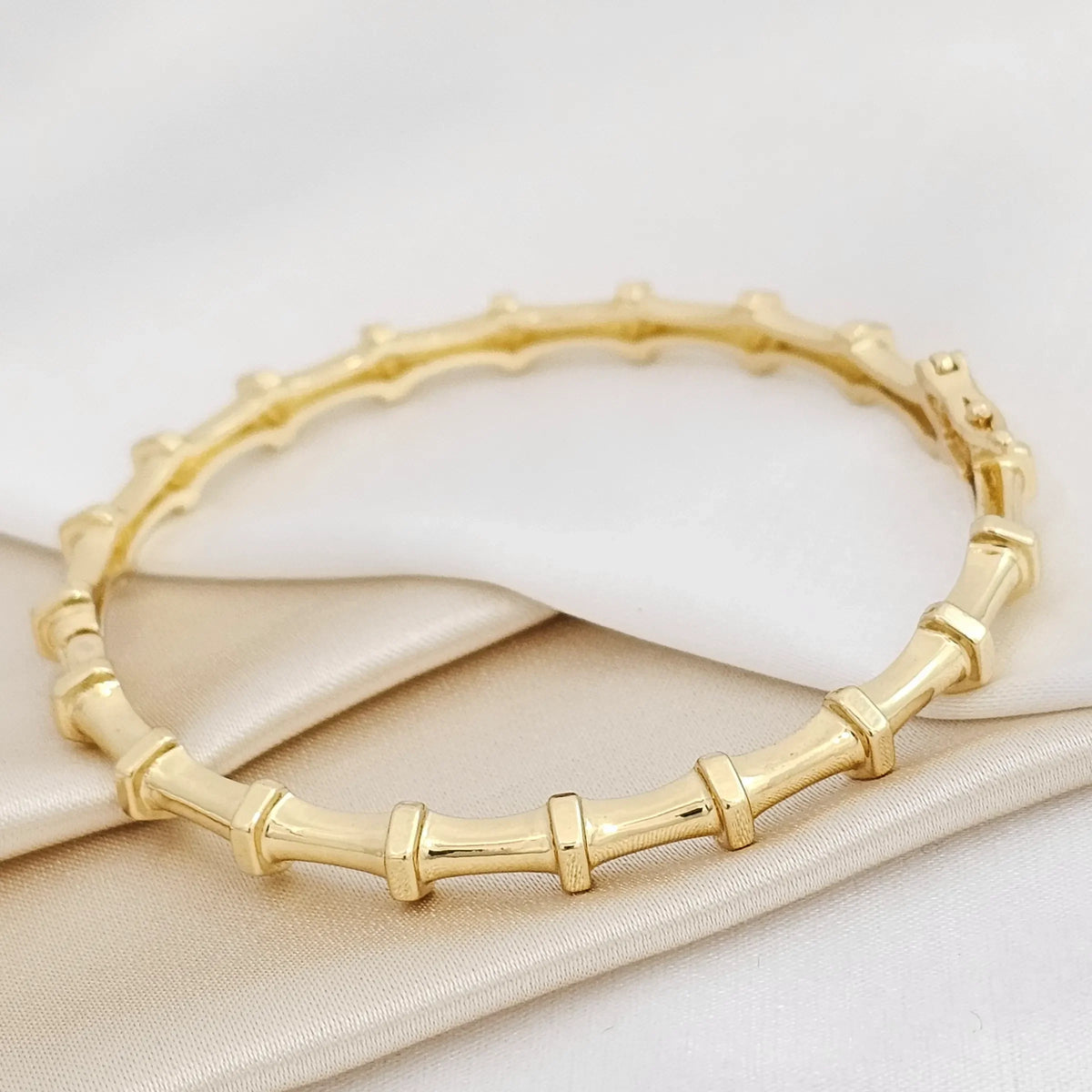 Brazalete Estilo Bamboo Dorado Rf K4060