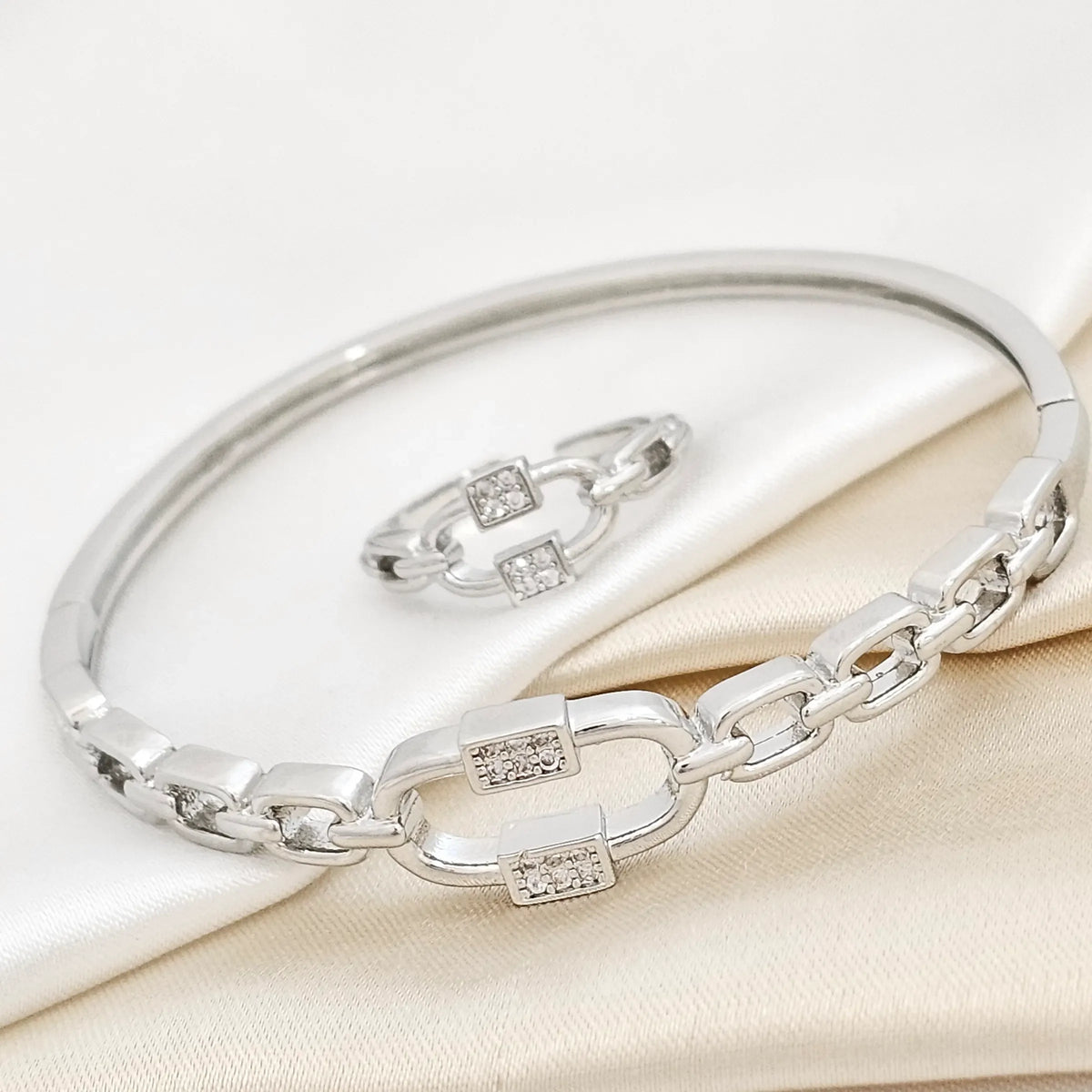 Brazalete Y Anillo Tipo Cadena Con Circones Plateado Rf K4181