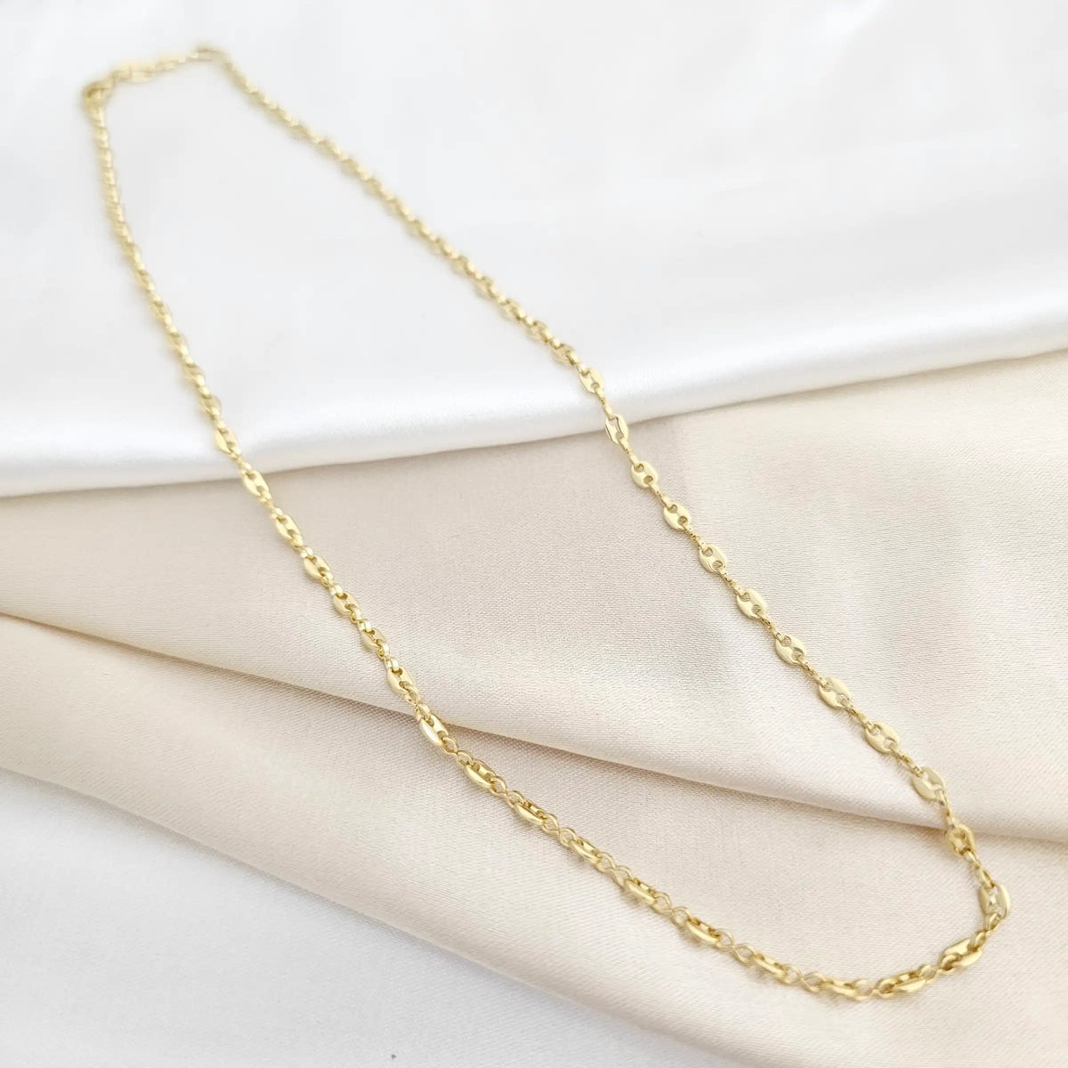Cadena Gucci Delgada 45 Cms Lam 18K Rf B/43036