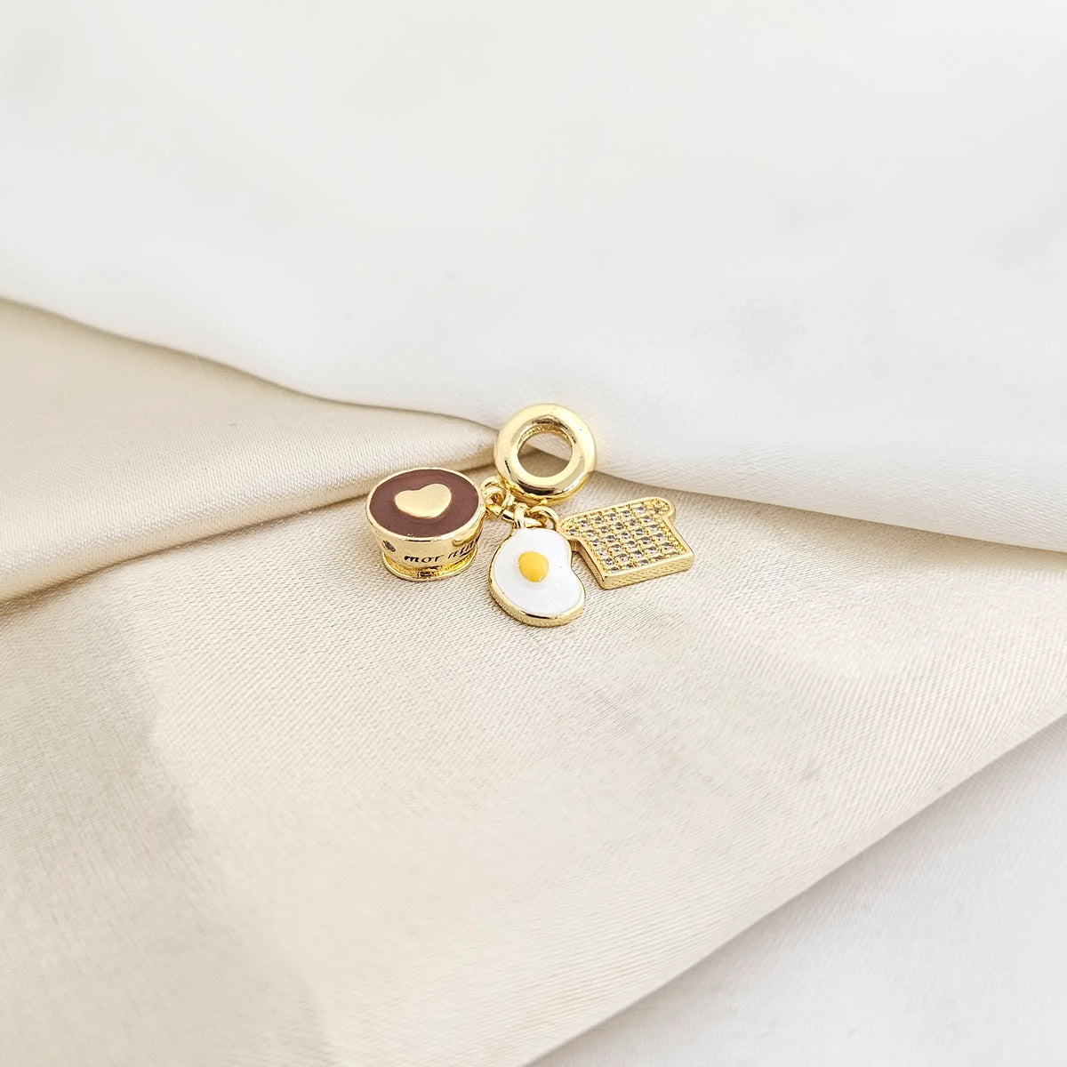 Charm Desayuno Dorado Rf K7803