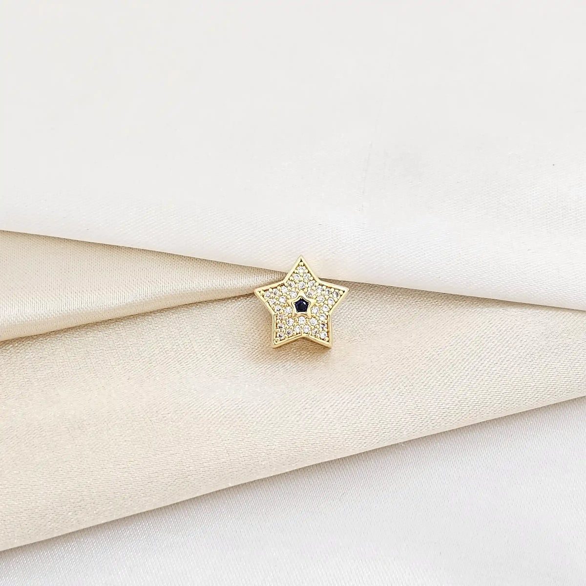 Charm Estrella Dorado Con Circon Azul Rf K5984