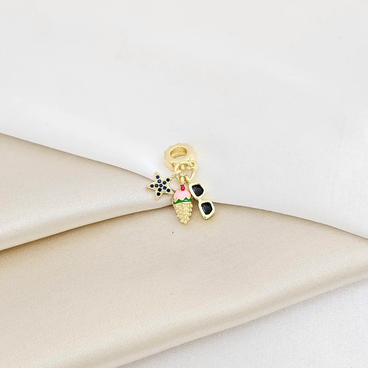 Charm Helado Gafas Y Estrella Dorado Rf K7291