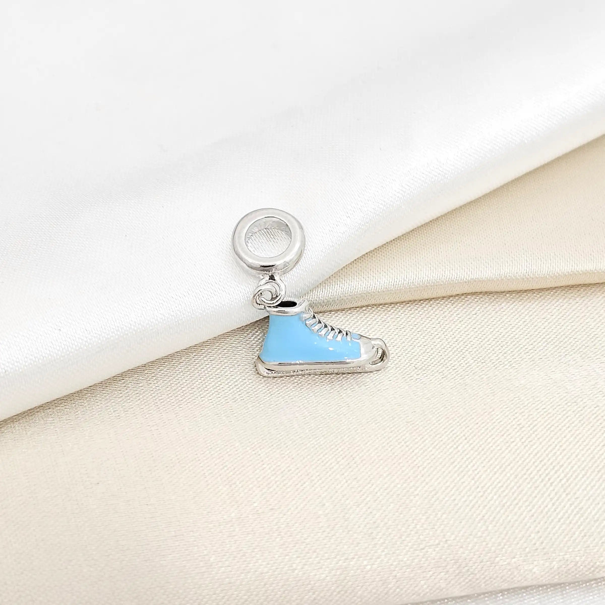 Charm Patines Azul Y Plateado Rf K6438