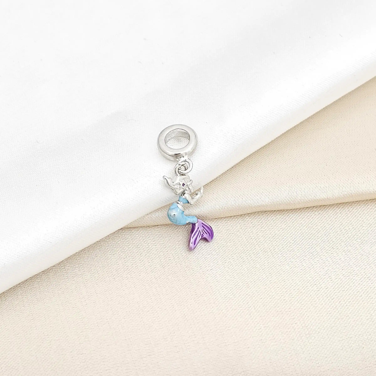 Charm Plateado Sirena Azul Y Morado Rf K6424