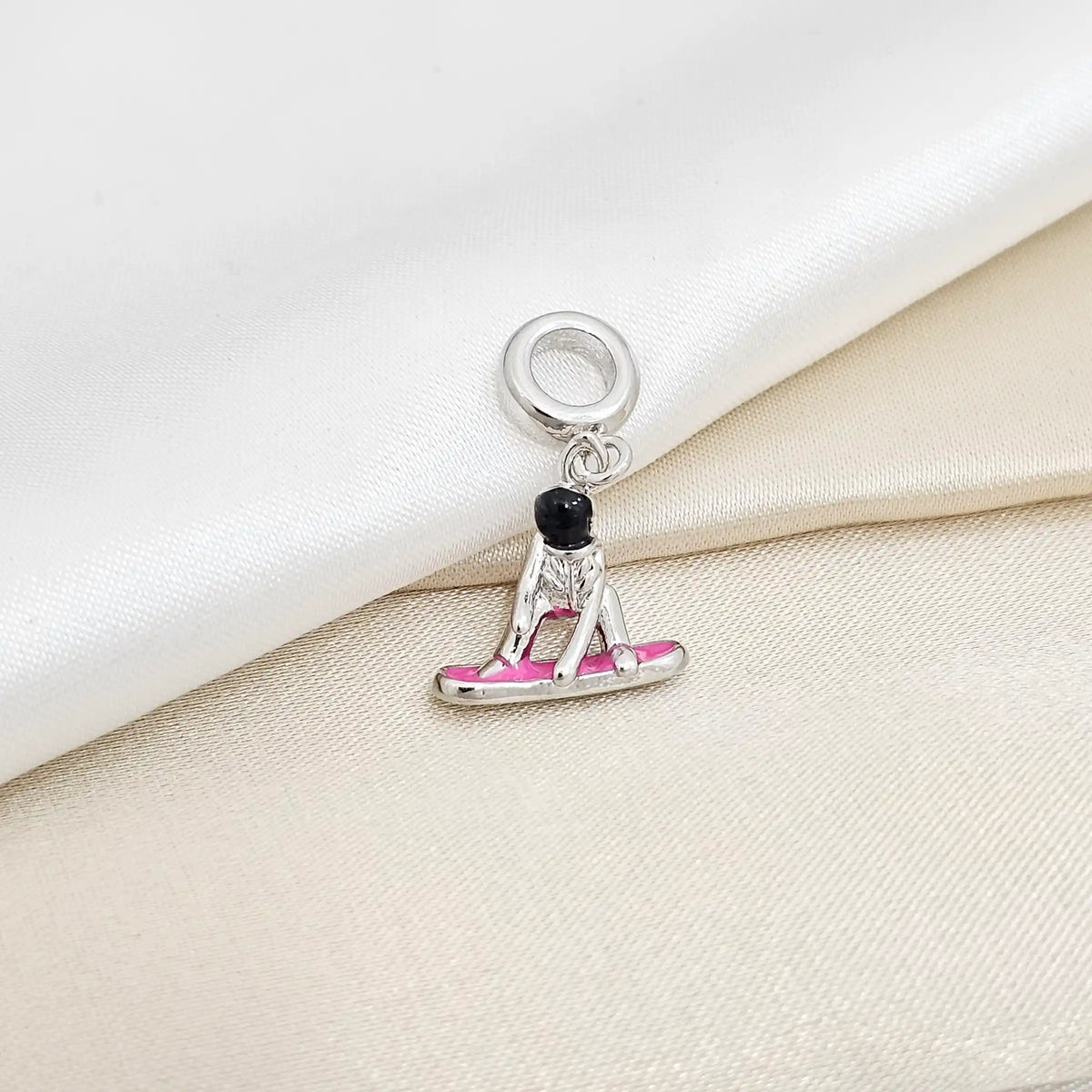 Charm Surfista Plateado Y Rosa Rf K7640