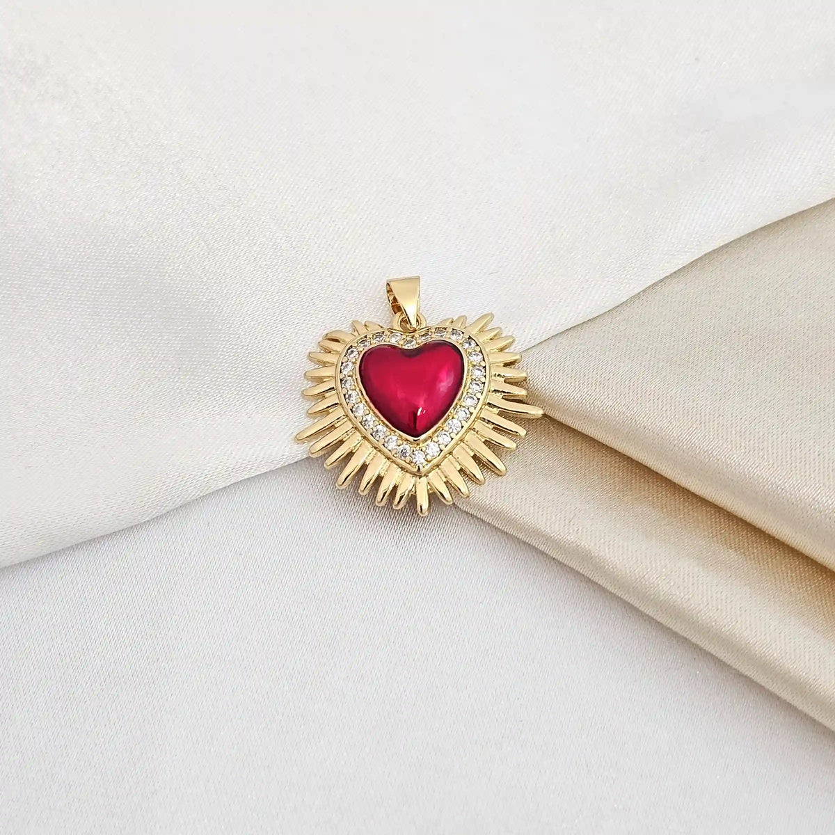 Dije Corazon Rojo Con Destellos Dorado Rf K5200