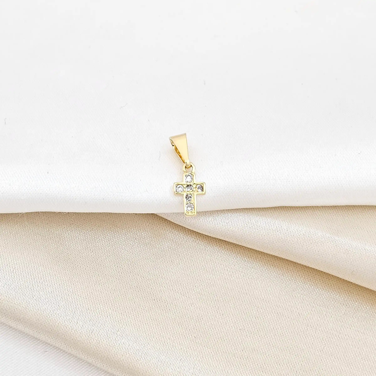 Dije Mini Cruz Con Circonia Lam 18K-23011-Cristal