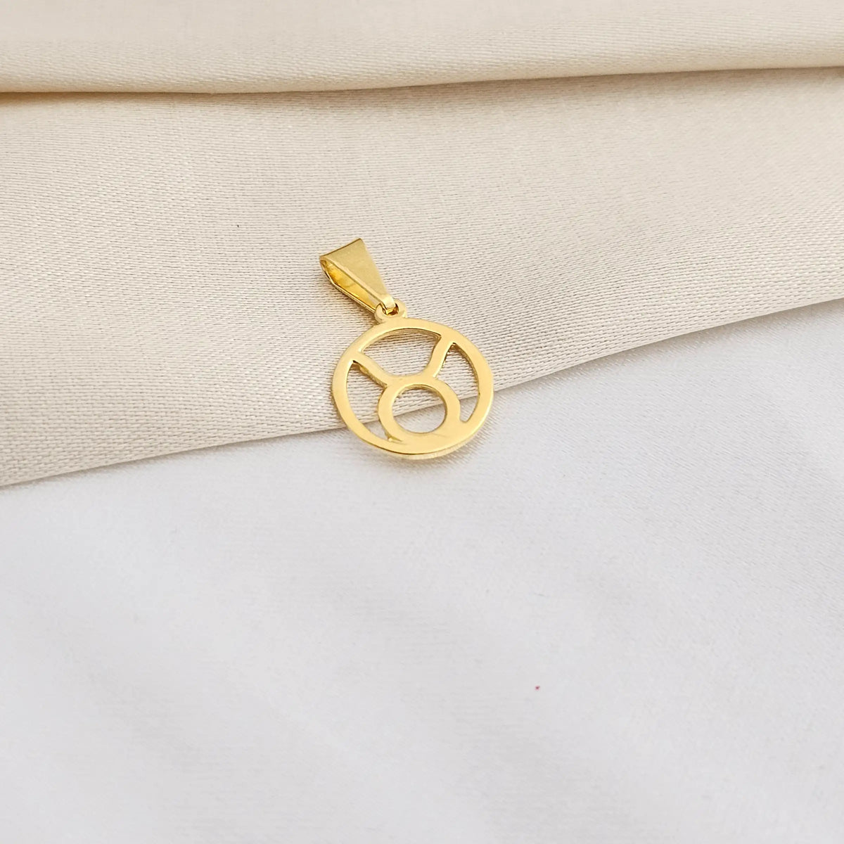 Dije Tauro Lam 18 K B/23253