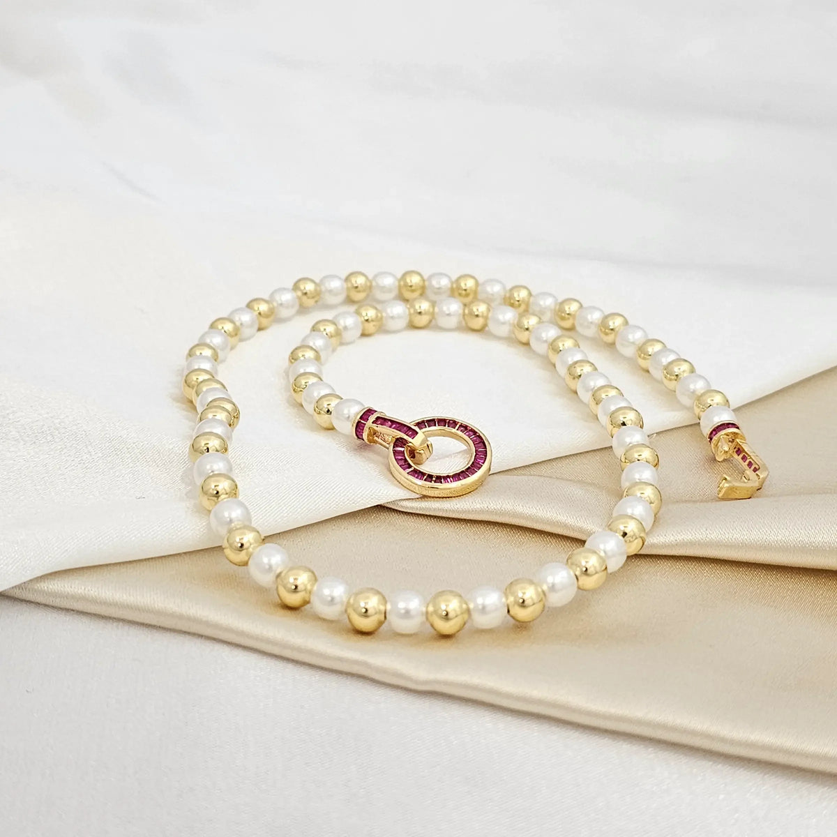 Gargantilla Balines Dorado Y Perlas Broche Fuscia Rf K4463