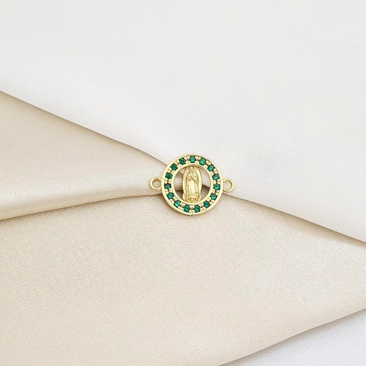 Herraje Guadalupe Con Circonias Verde Lam 18K B/24813