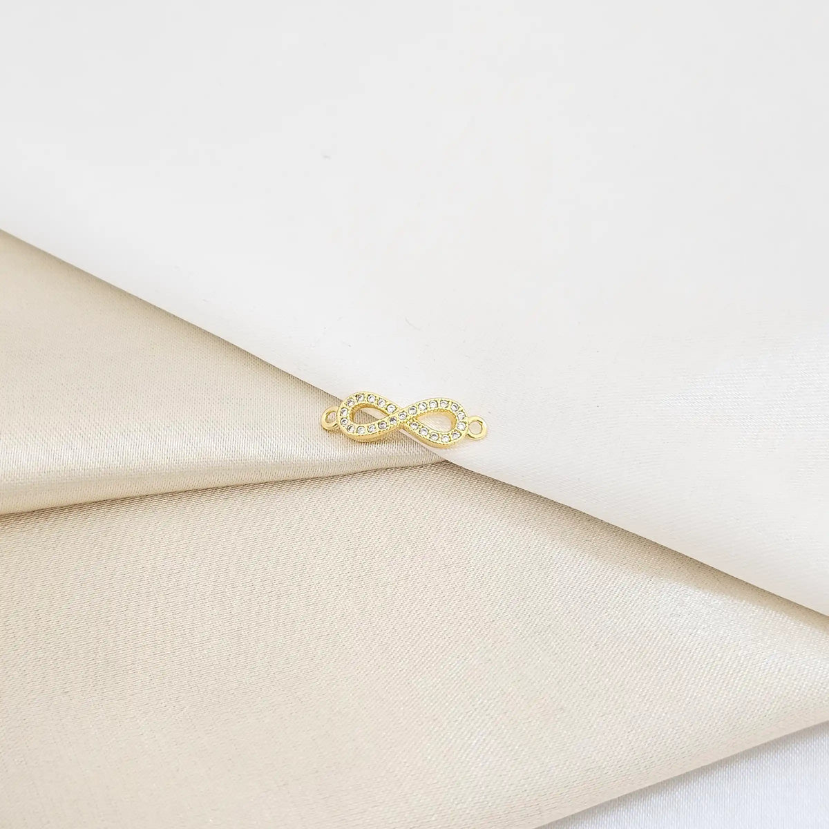Herraje Infinito Con Circonias Lam 18K B/23341