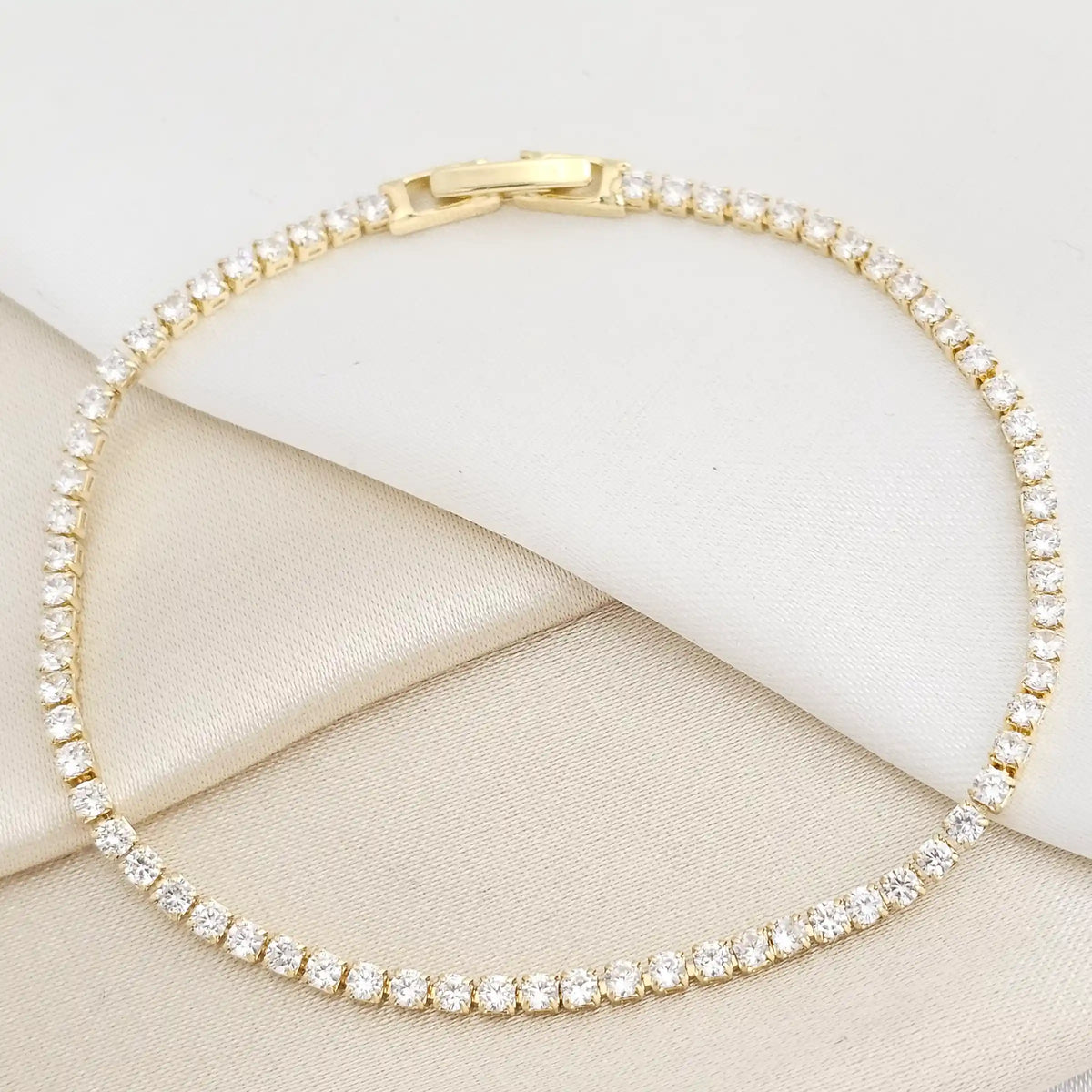 Pulsera Circones Pequeños Cristal Con Broche Dorado Rf K7762