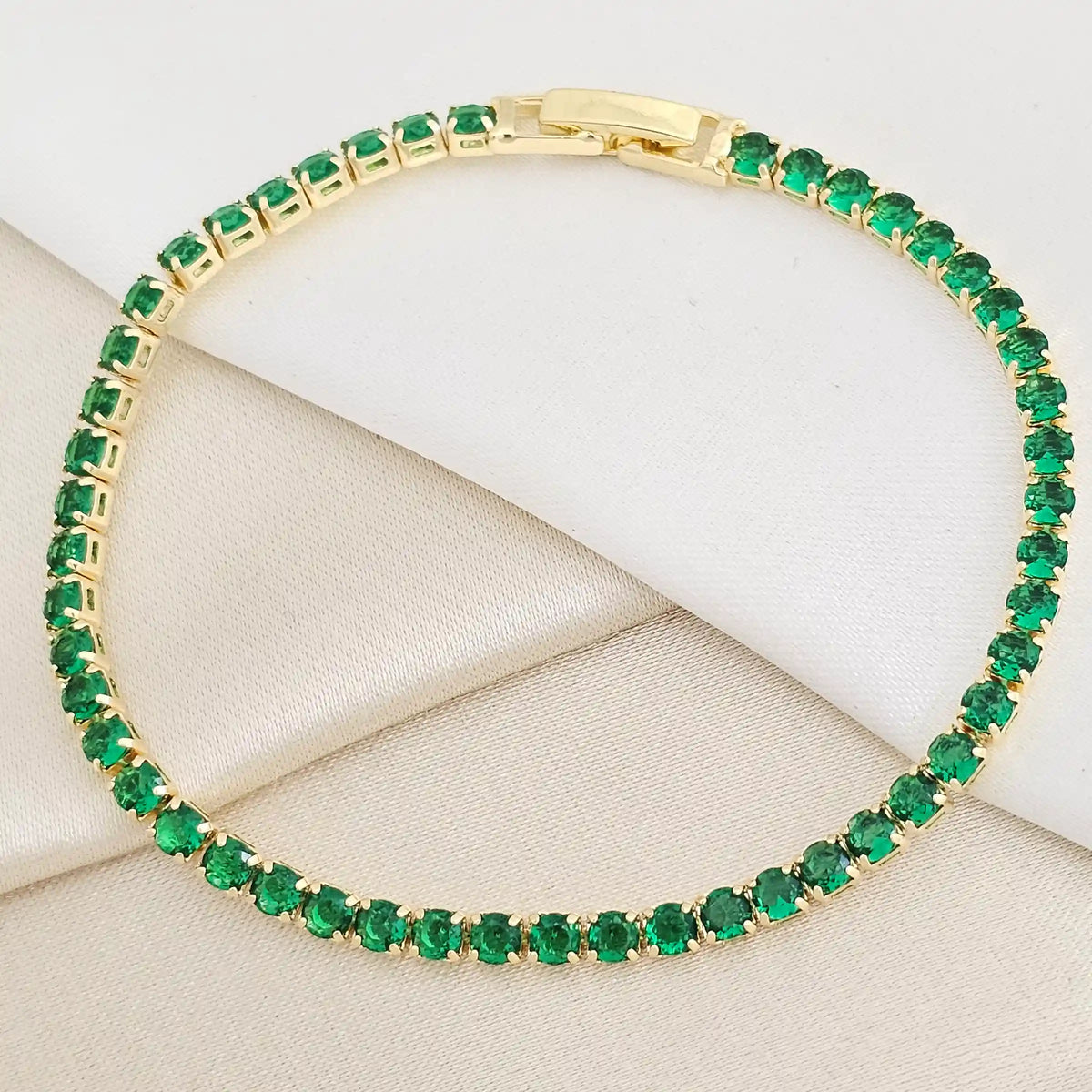 Pulsera Circones Verdes Con Broche Dorado Rf K7758